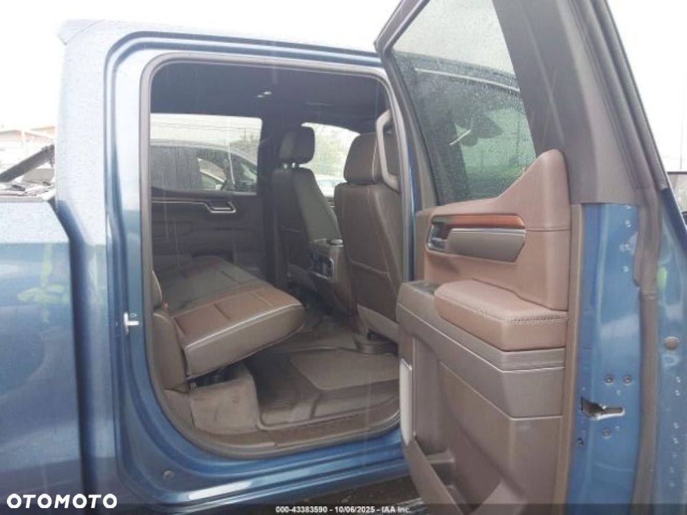 GMC Sierra - 12