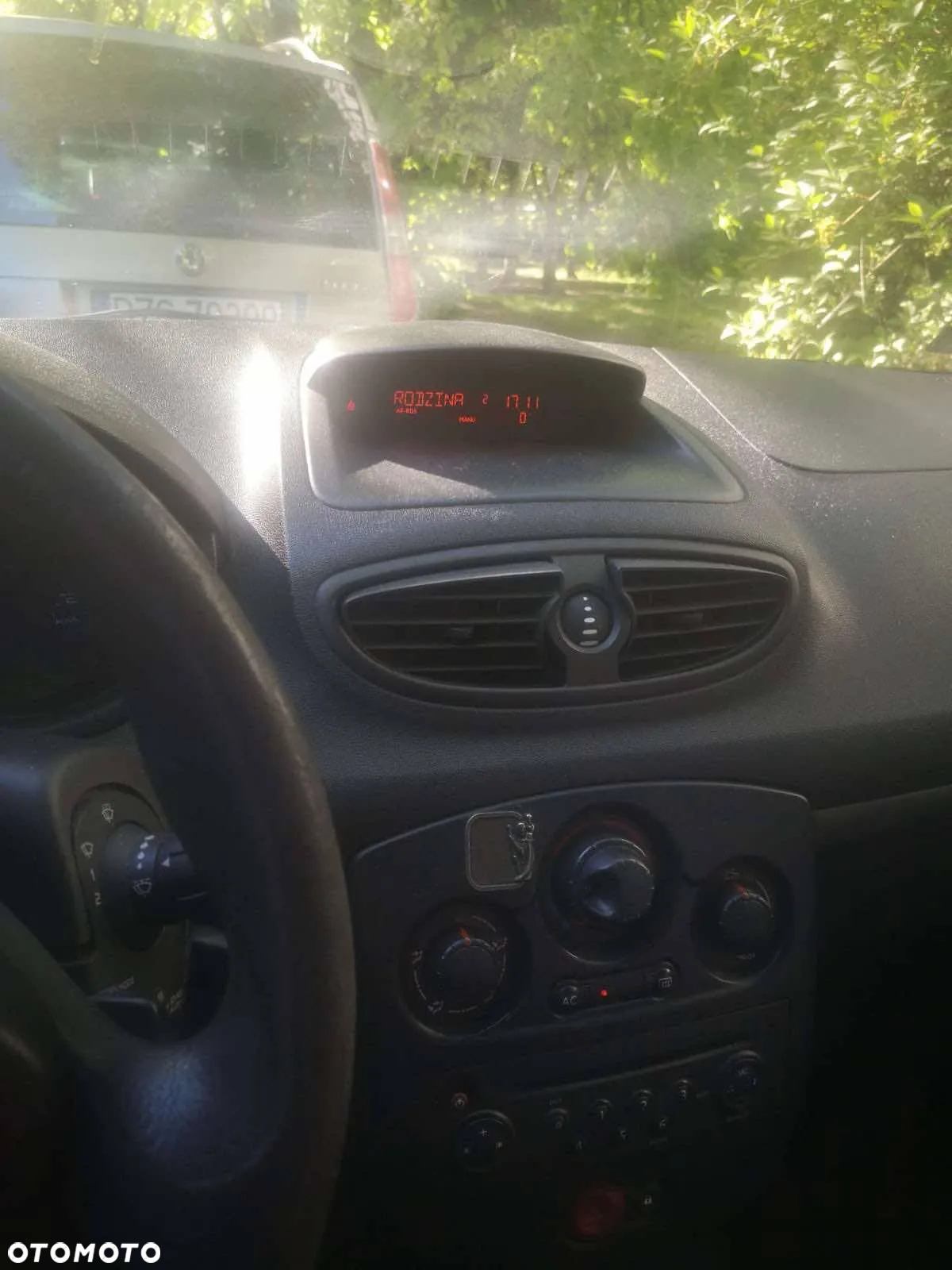 Renault Clio - 9