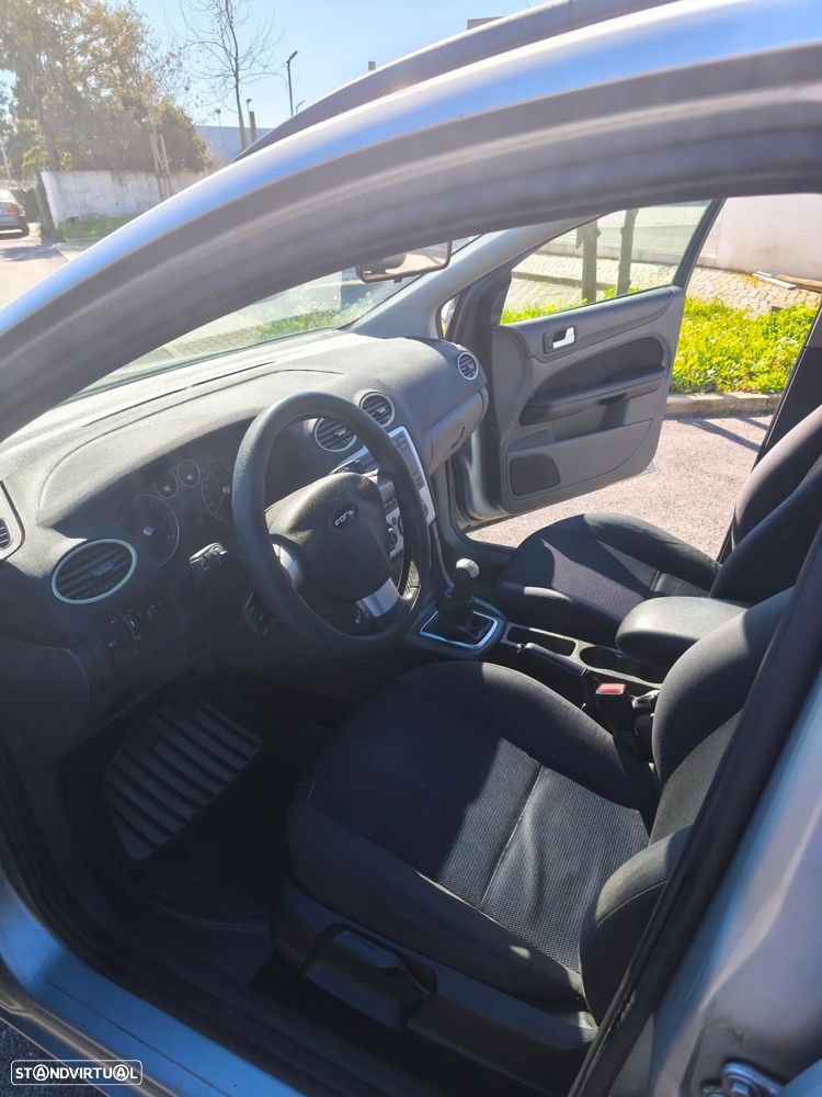 Ford Focus SW 1.6 TDCi Sport - 15