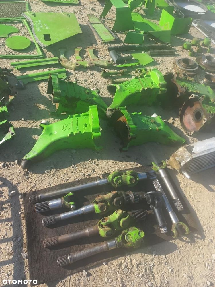 Części MERLO siłownik hydrauliczny,zamek siłowy, 08350803043501A, 28,7 Blok zaworowy, 26,6 ,układ planetarny32,12 pochwa mostu 045568 ,041870,045367,097686,042440,wkład mostu 024849,P36.10,dyferencjau,nagrzewnica,klimatyzator,053121,107714,13 atak,spoiler,klamka,rozdzielacz sterujący 4011840, 057347,chłodnica kuler,oleju,krzyżak,półoś,piasta,cewka,zawór,nadmuch,wentylator manitou,joystick,płyta sterująca, - 24