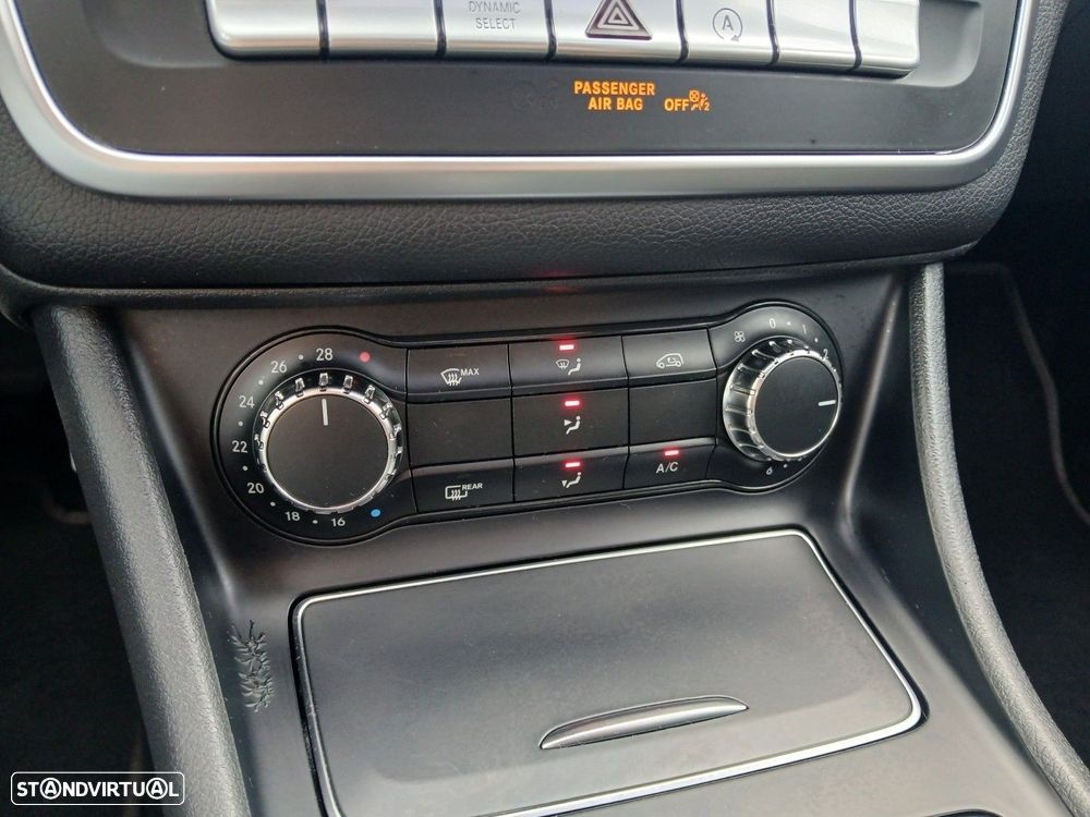 Mercedes-Benz CLA 180 d Shooting Brake AMG Line Aut. - 29