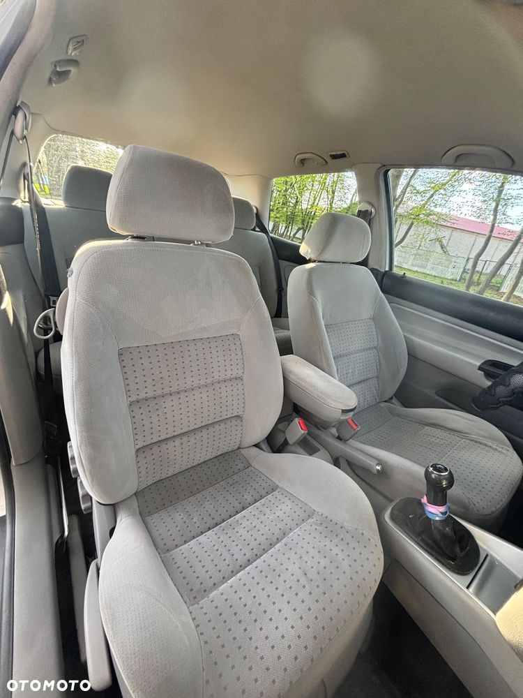 Volkswagen Golf - 19