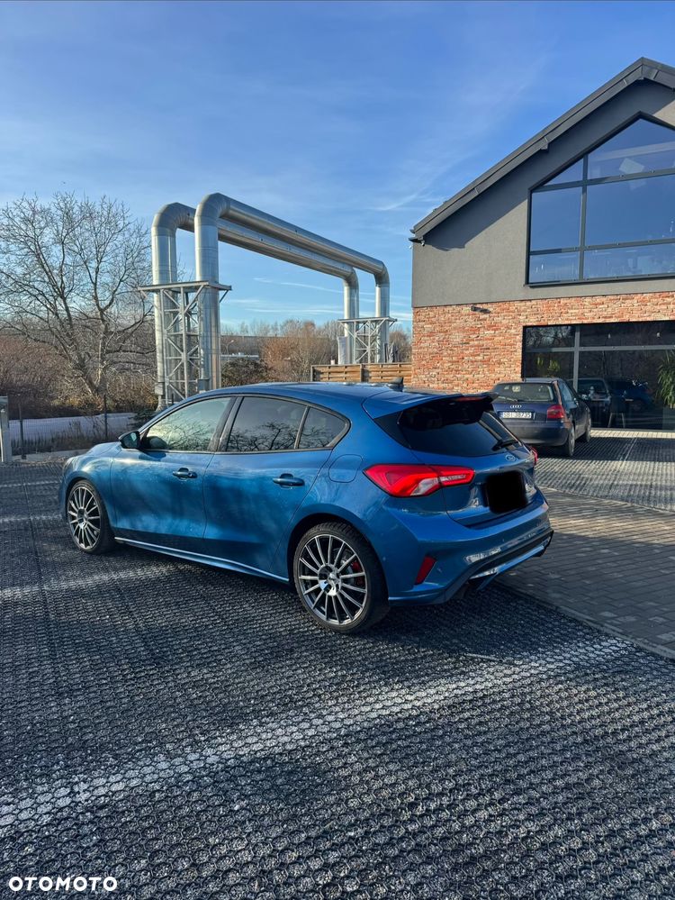Ford Focus 2.3 EcoBoost ST - 23
