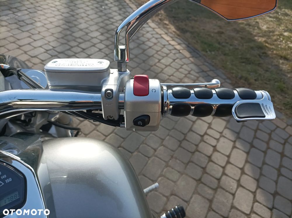 Suzuki Boulevard - 10