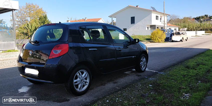 Renault Clio 1.2 16V Dynamique Luxe - 2