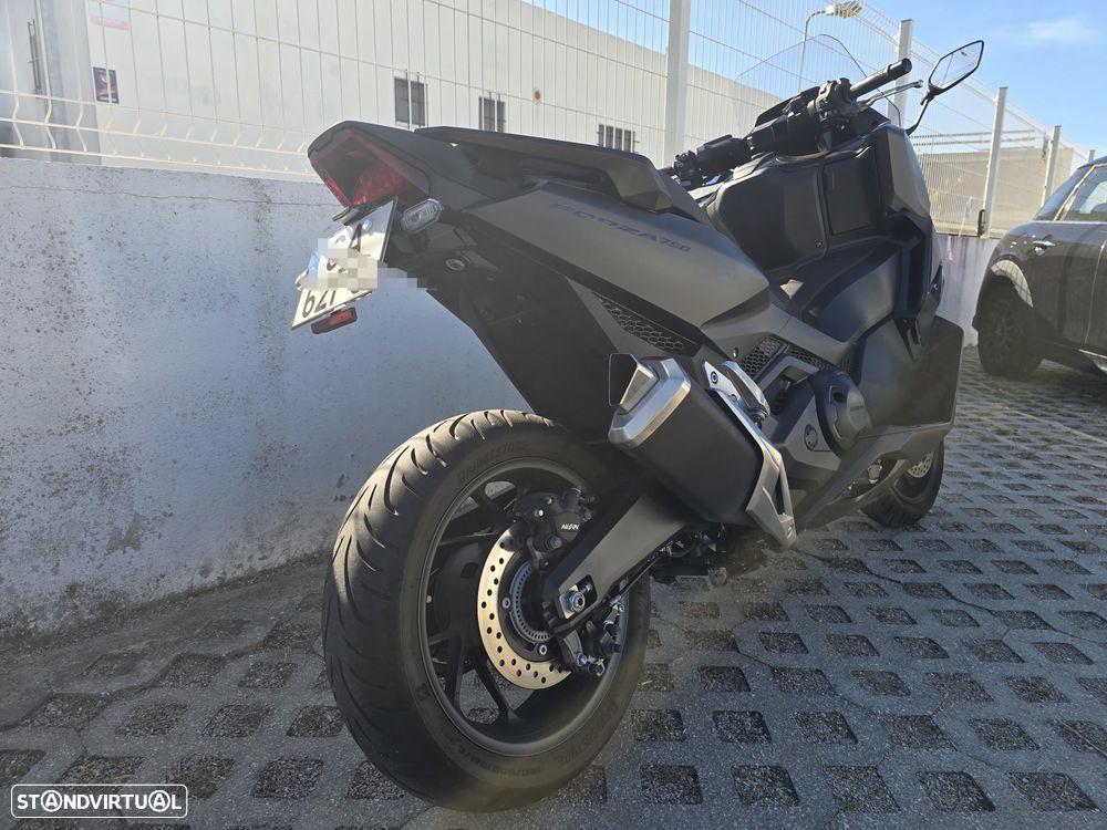 Honda Forza DCT 750 - 6