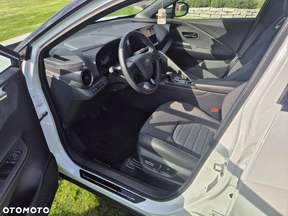 Toyota C-HR 1.8 Hybrid Black&White - 23
