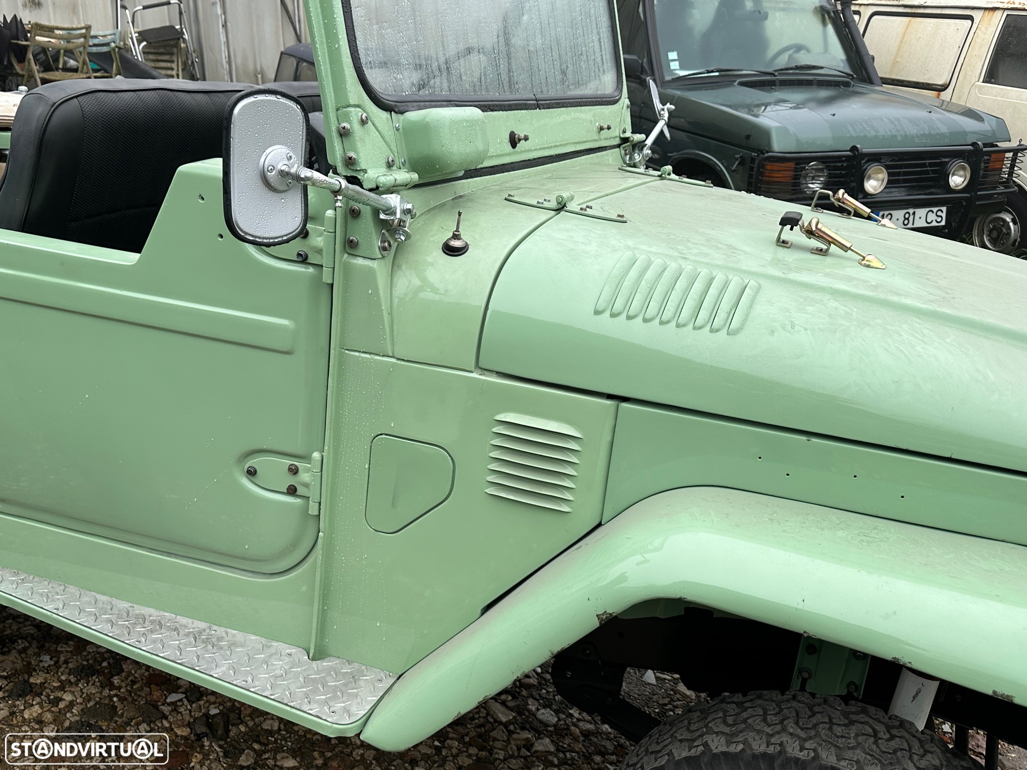 Toyota Land Cruiser - 4