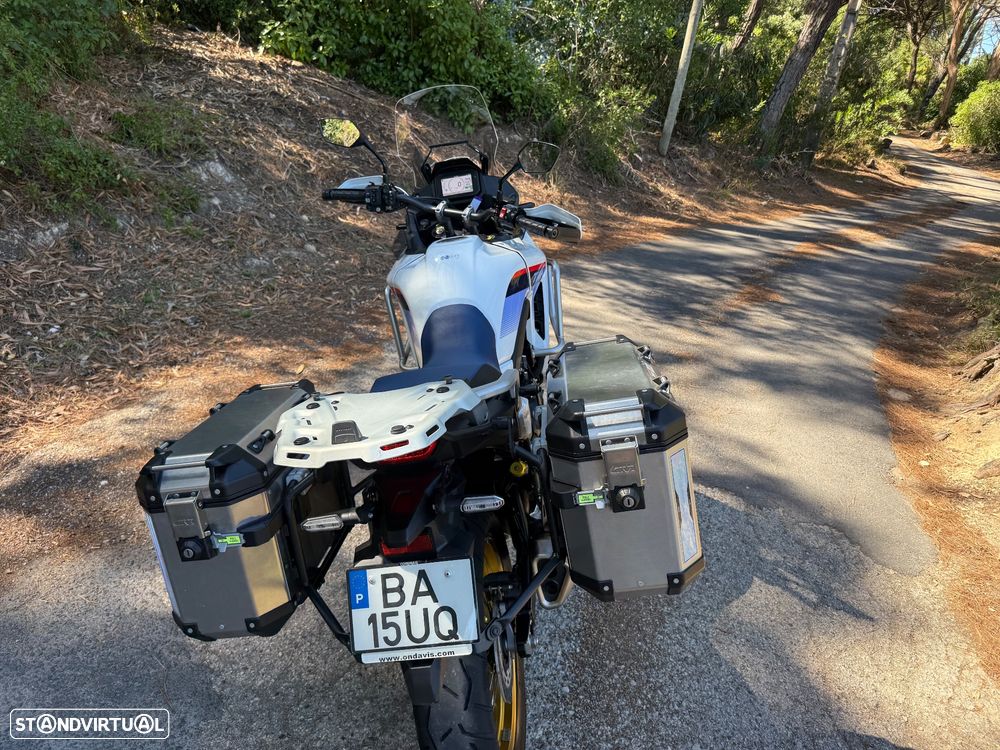 Honda Transalp 750 - 18