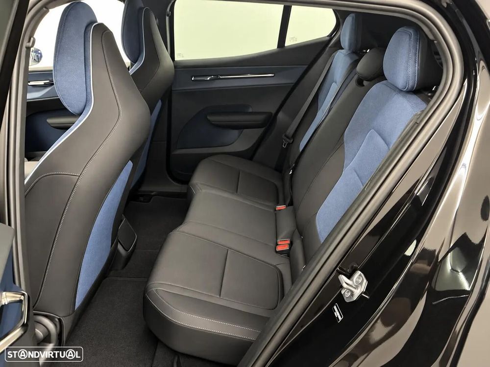 Volvo EX30 69 kWh Single Motor Extended Range Plus - 8