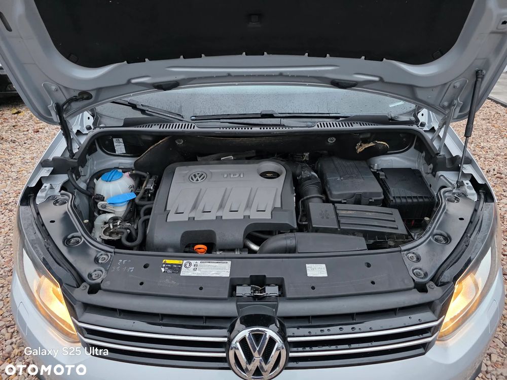 Volkswagen Touran 1.6 TDI DPF BlueMotion Technology Comfortline - 39
