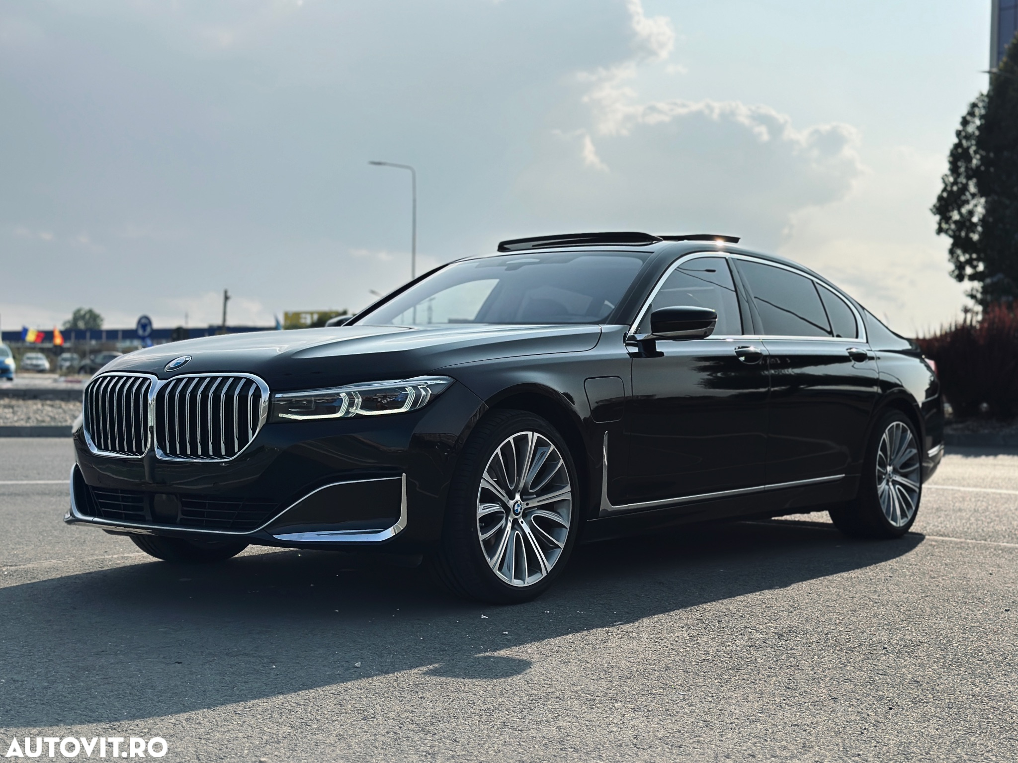 BMW Seria 7 745Le xDrive - 11