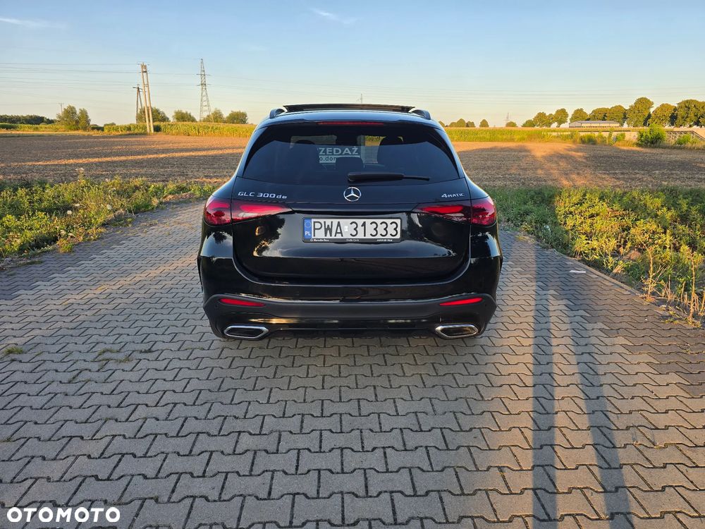 Mercedes-Benz GLC 300 de 4Matic 9G-TRONIC AMG Line Advanced - 4