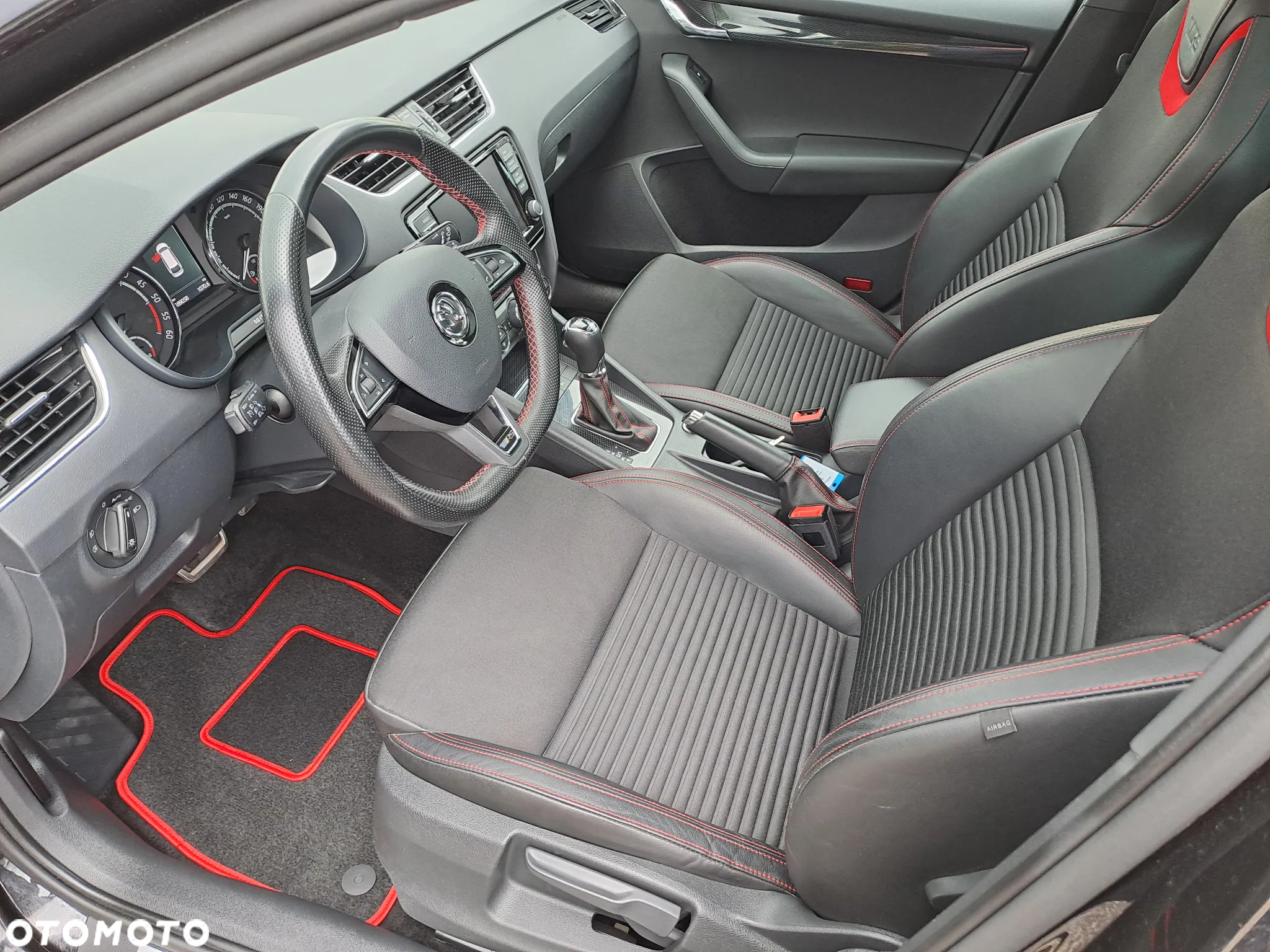 Skoda Octavia 2.0 TDI RS Challenge DSG - 20