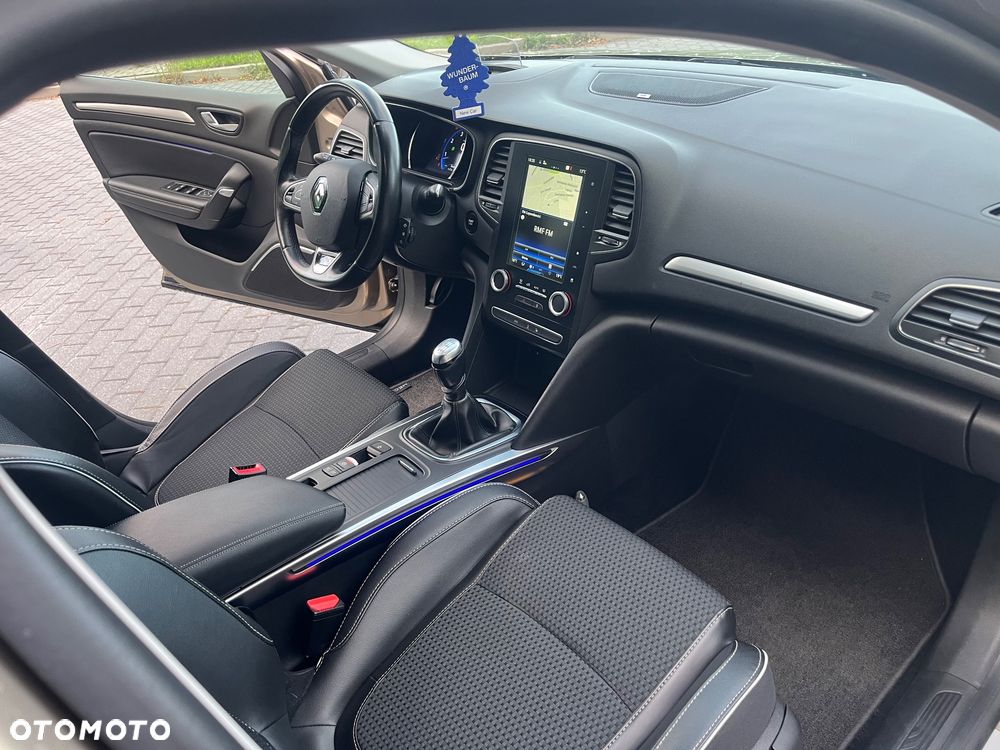 Renault Megane ENERGY TCe 130 Start & Stop Bose Edition - 6