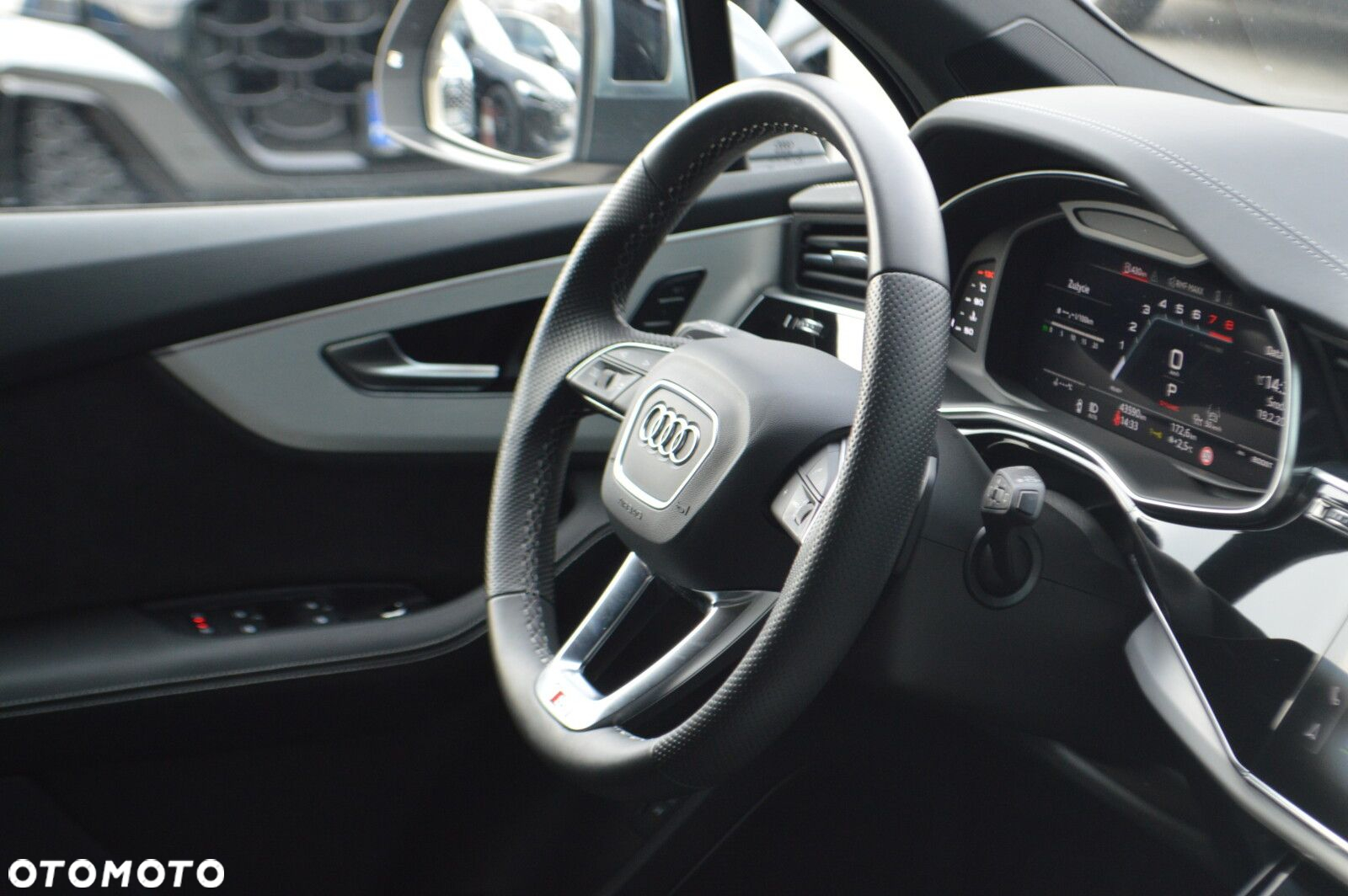 Audi SQ7 TFSI Quattro Tiptronic - 33