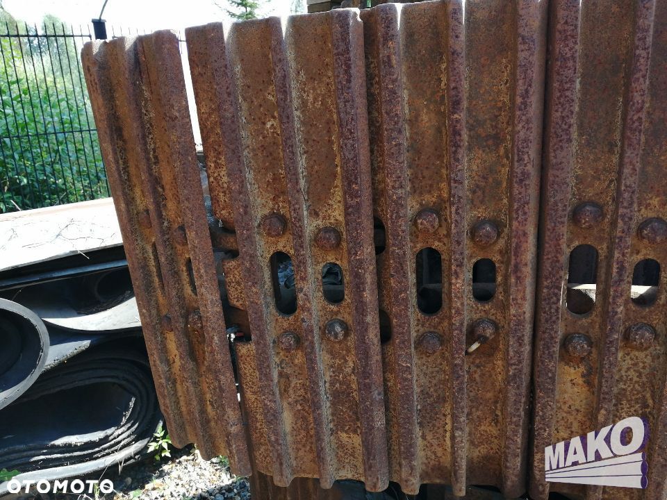Gąsienice do koparki 30-45t klepka 700mm - 2