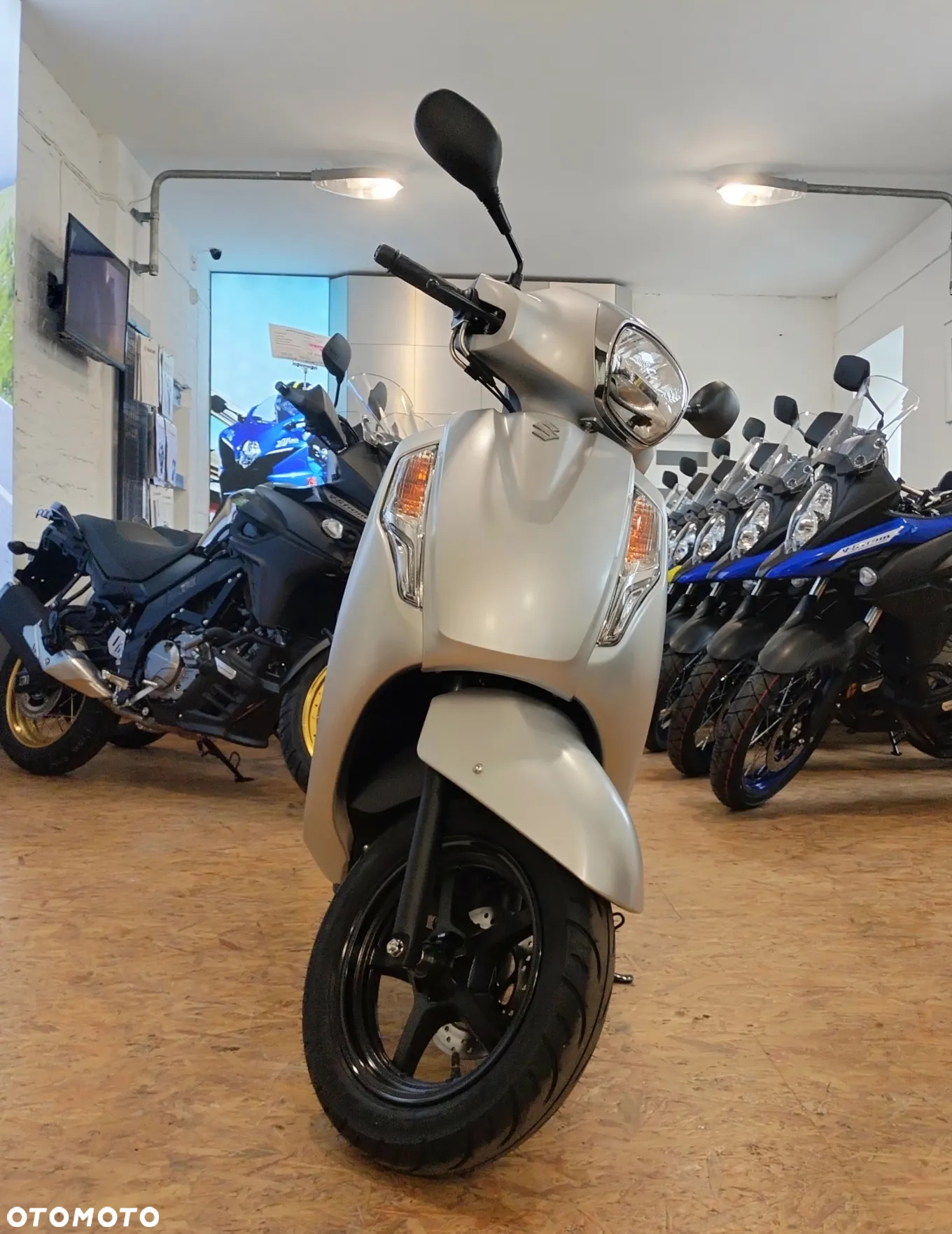 Suzuki Address - 4
