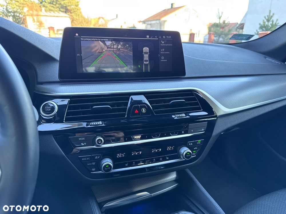 BMW Seria 5 530e iPerformance xDrive M Sport sport - 30