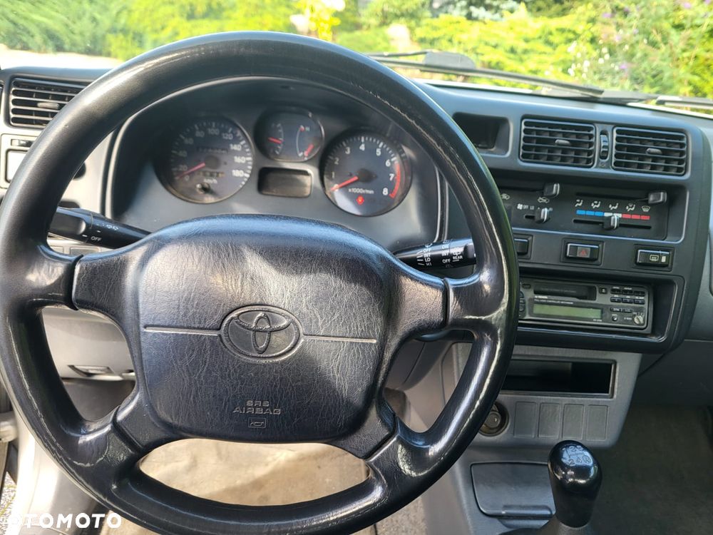 Toyota RAV4 2.0 - 11