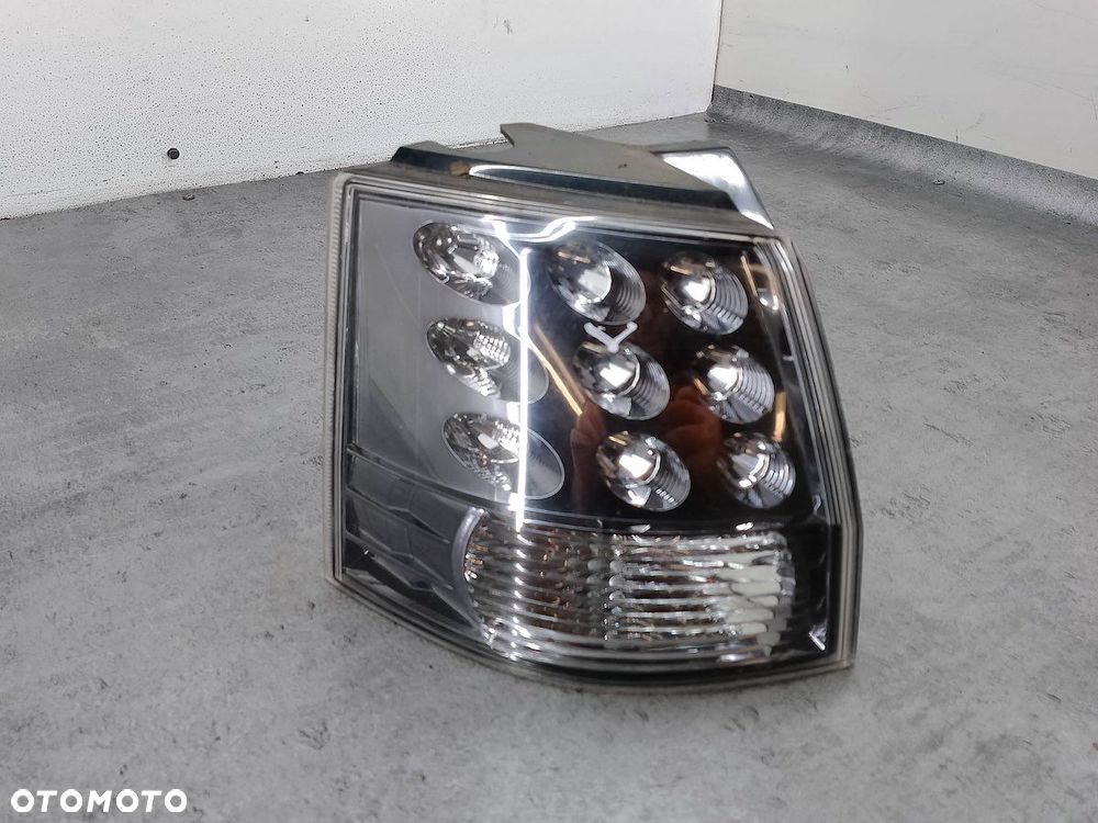 LAMPA TYLNA LEWA MITSUBISHI OUTLANDER II 220-87813 - 2