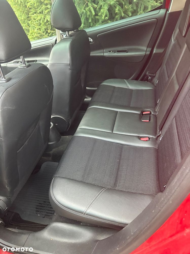 Peugeot 207 90 HDi FAP (Blue Lion) Urban Move - 11