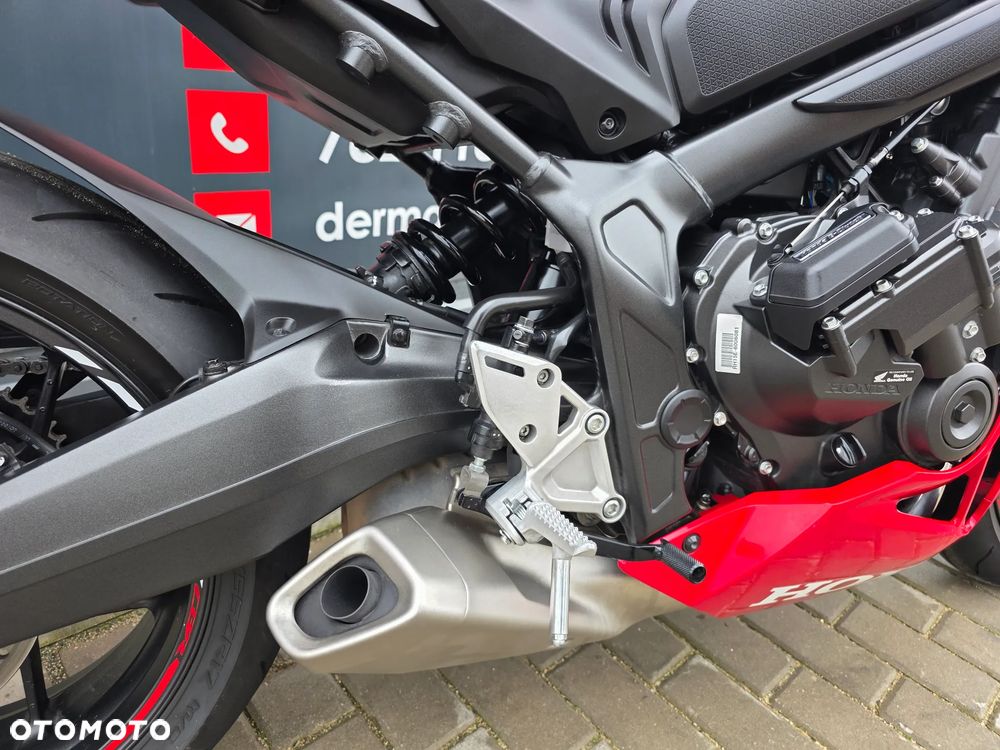 Honda CBR - 24