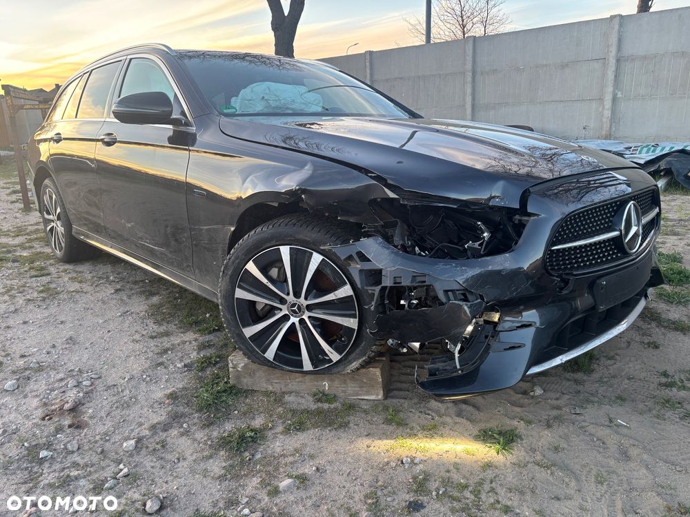 Mercedes-Benz Klasa E 300 AMG - 15