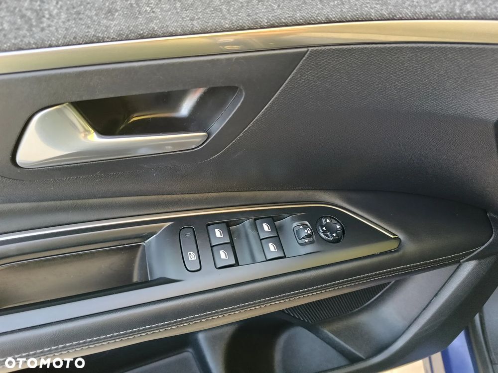 Peugeot 3008 1.5 BlueHDi Allure S&S EAT8 - 19