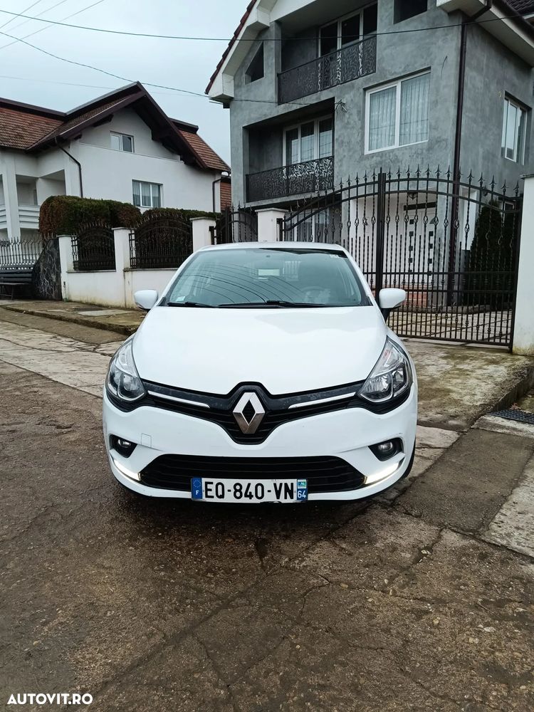 Renault Clio - 10