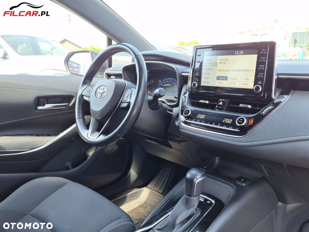 Toyota Corolla - 12