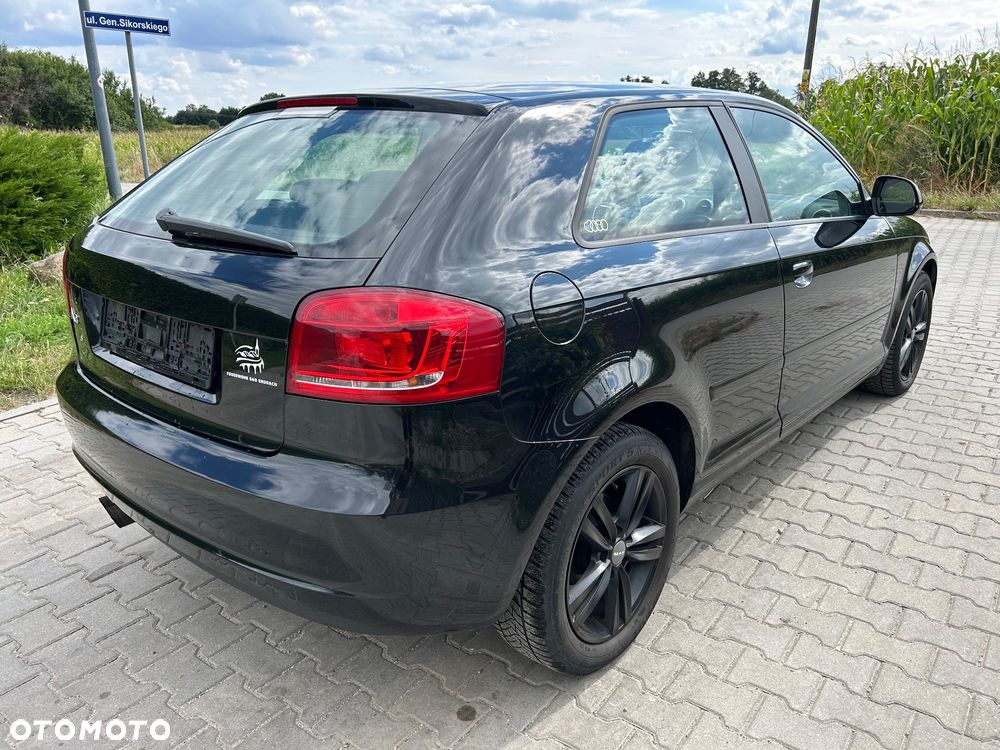 Audi A3 3-drzwiowe 1.8 TFSI Ambiente - 9