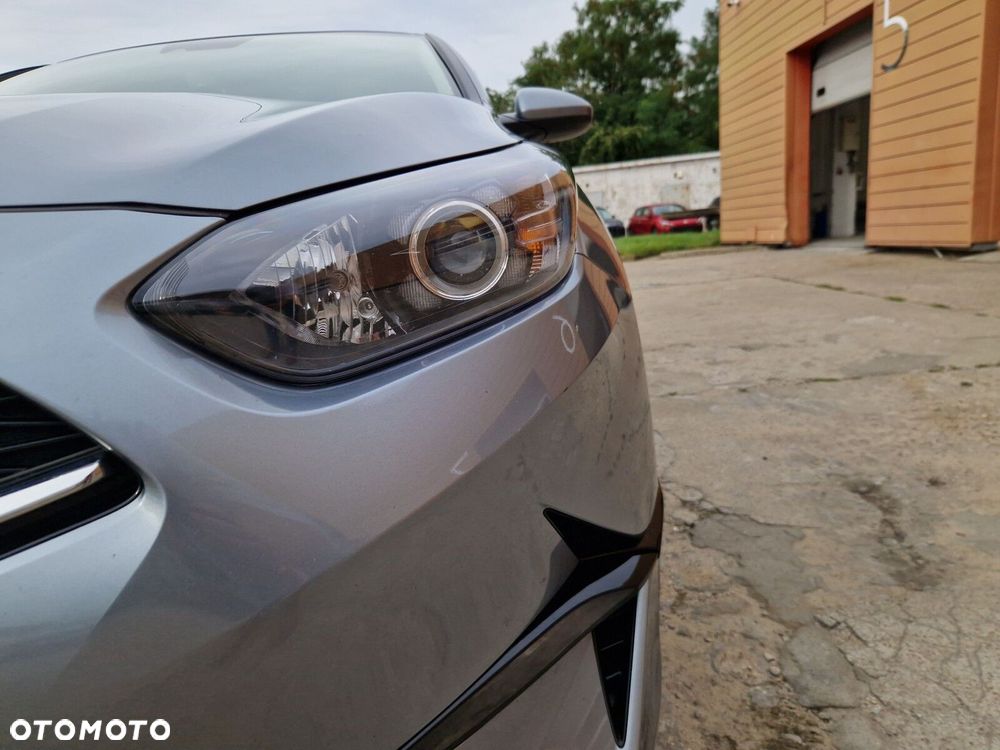 Kia Ceed 1.5 T-GDI M - 23