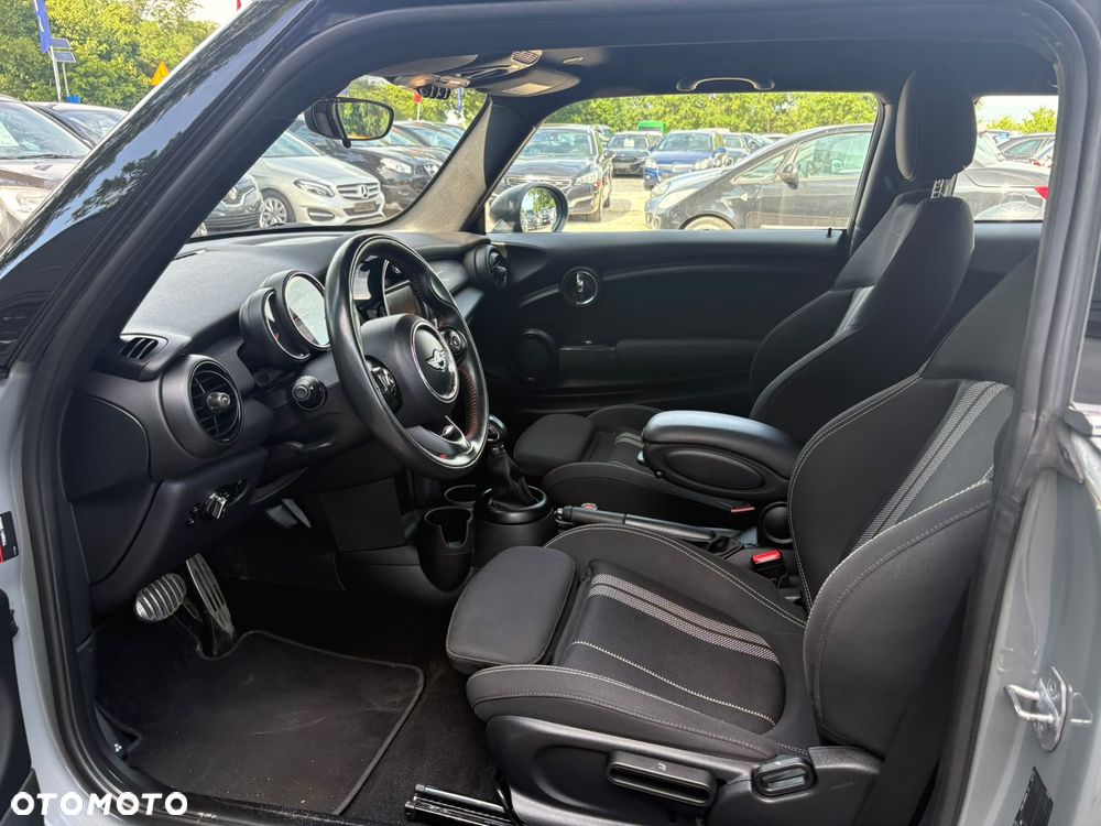 MINI ONE Standard - 17