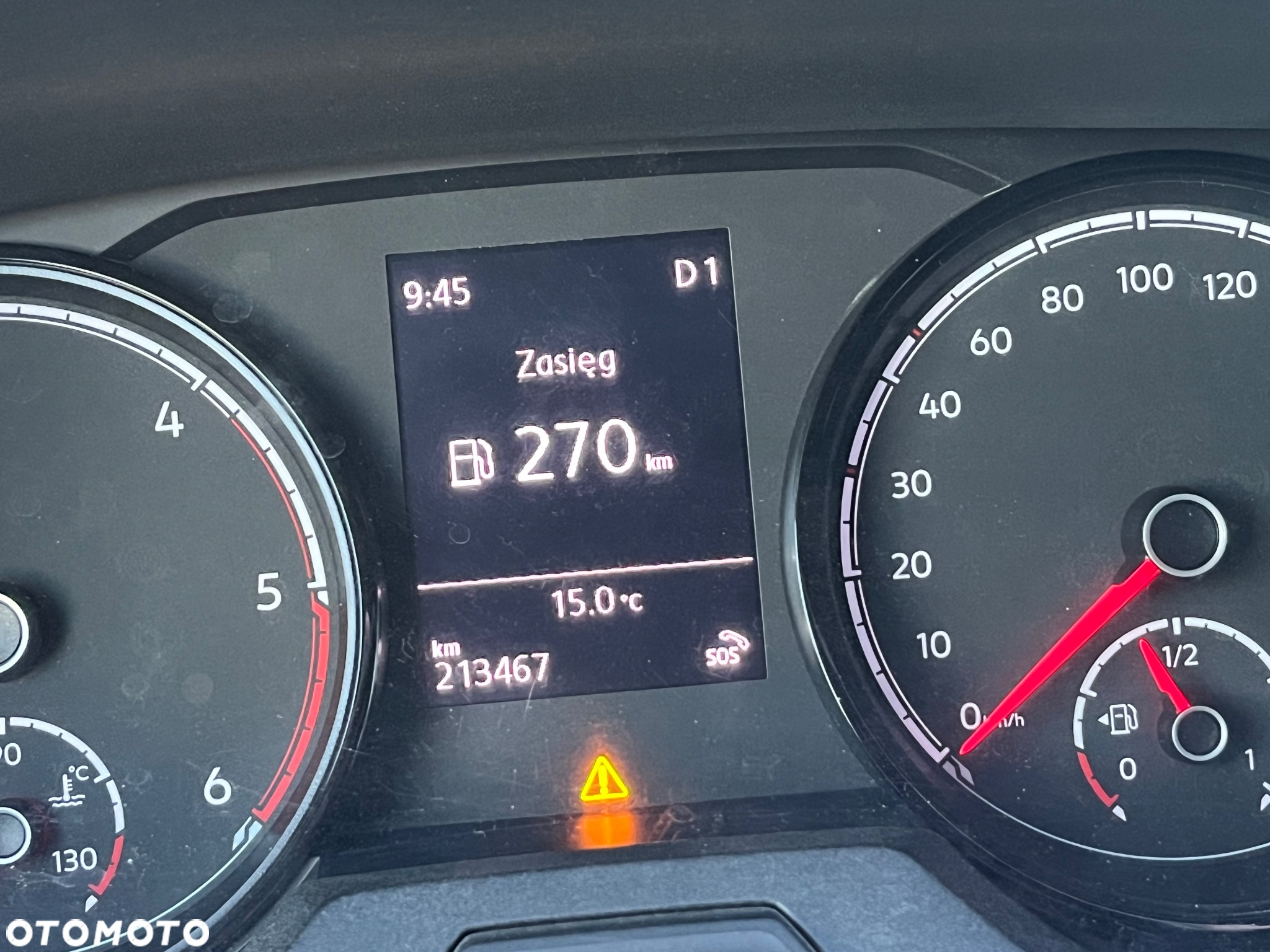 Volkswagen Caravelle - 11
