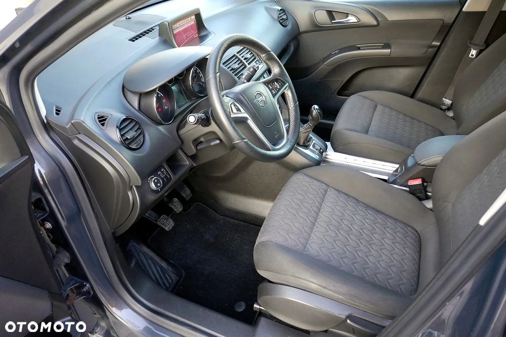 Opel Meriva - 8