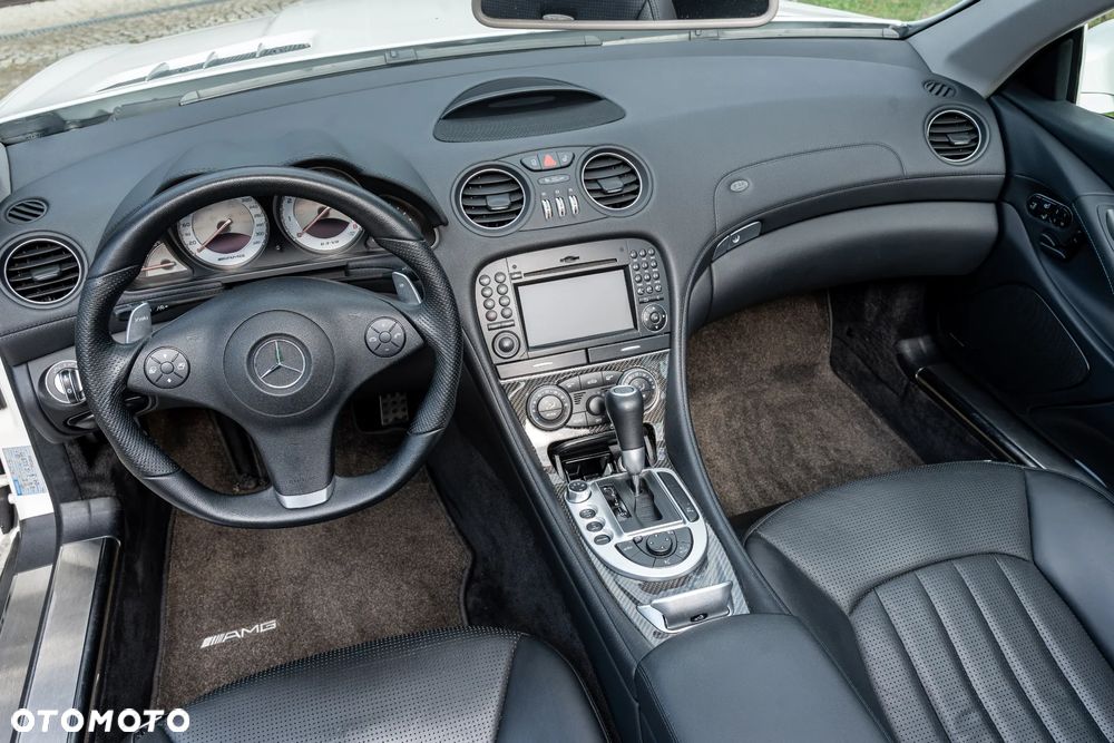 Mercedes-Benz SL 63 AMG - 31