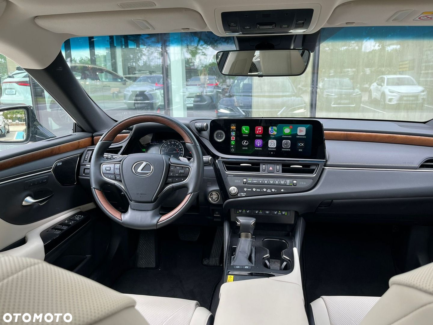 Lexus ES - 5
