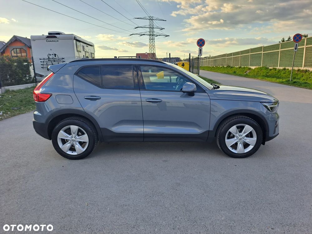 Volvo XC 40 T2 Essential - 4