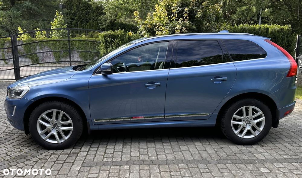 Volvo XC 60 D4 AWD Summum - 2