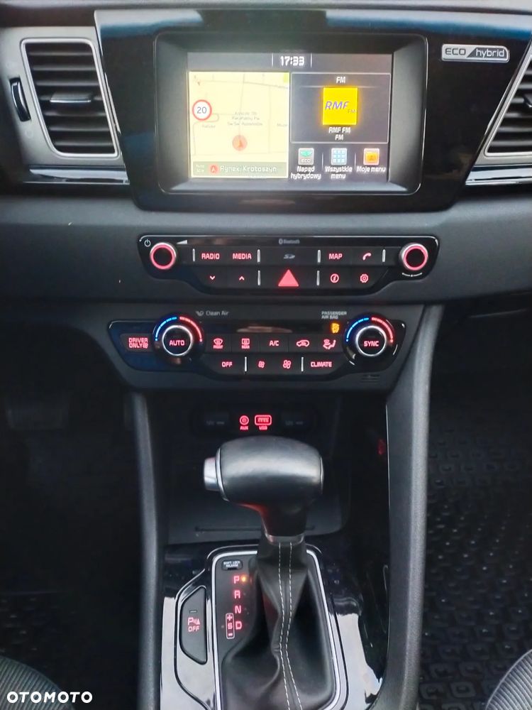 Kia Niro 1.6 GDI Hybrid L Business Line - 10