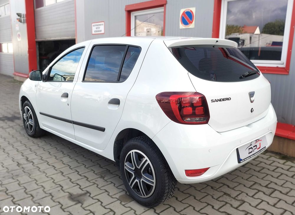 Dacia Sandero - 2