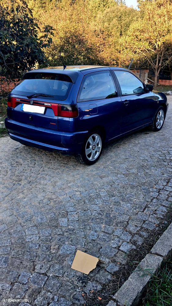 SEAT Ibiza - 4