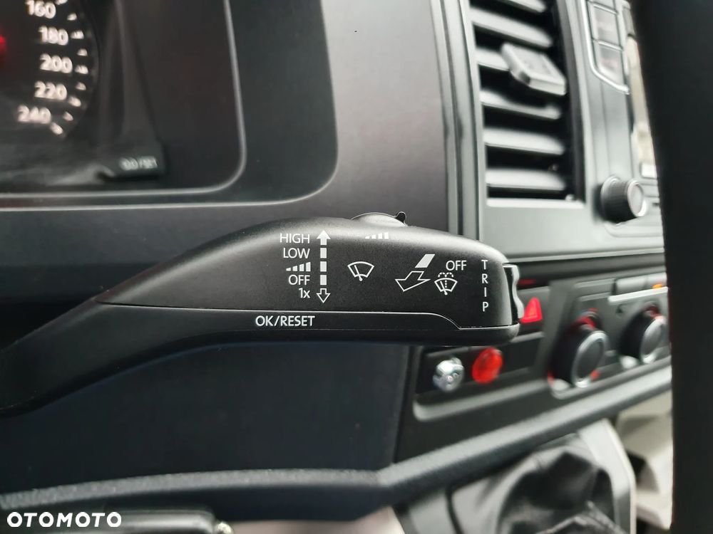 Volkswagen Transporter - 26