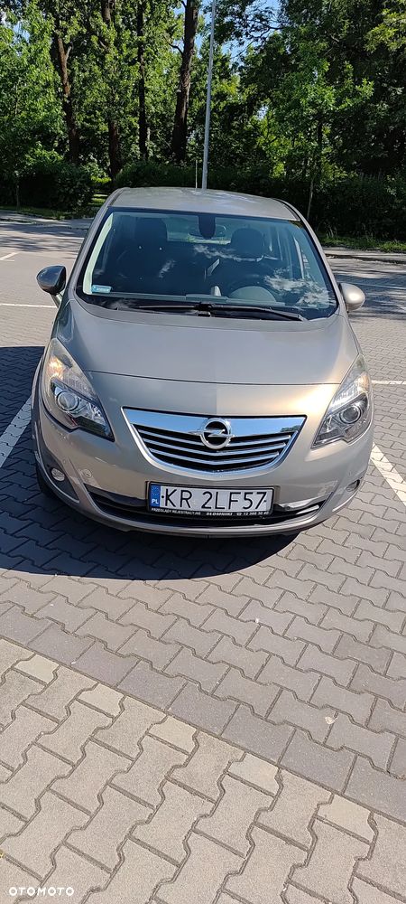 Opel Meriva 1.4 T Cosmo S&S - 10