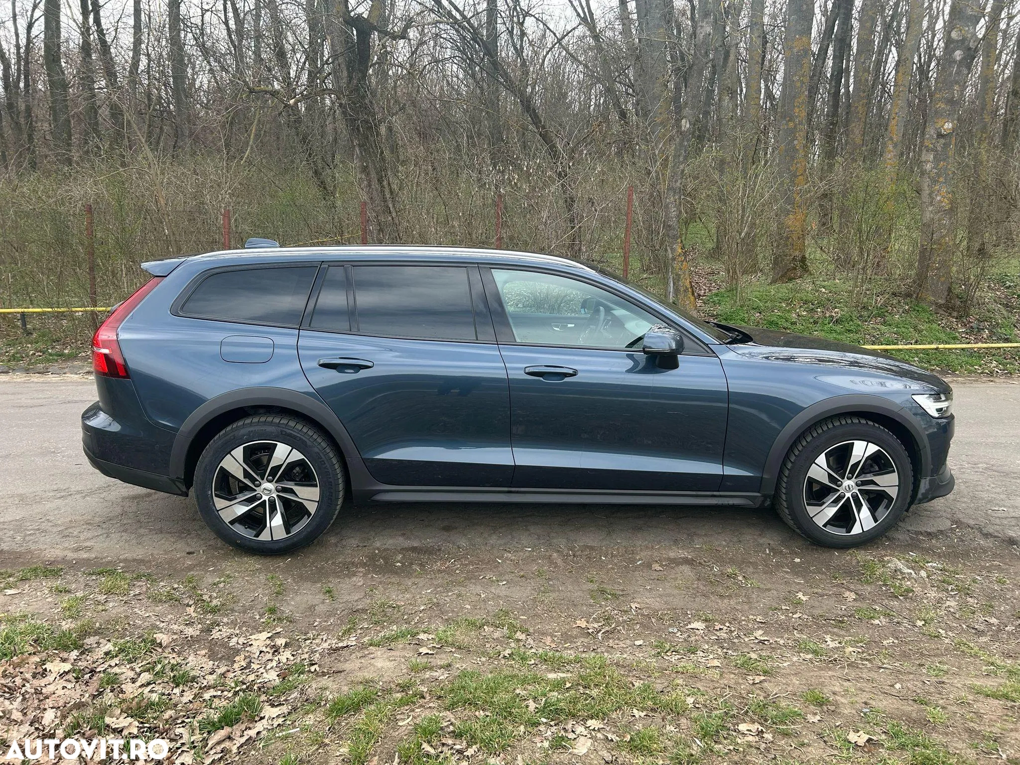 Volvo V60 B4 MHEV AT AWD Plus Bright - 19