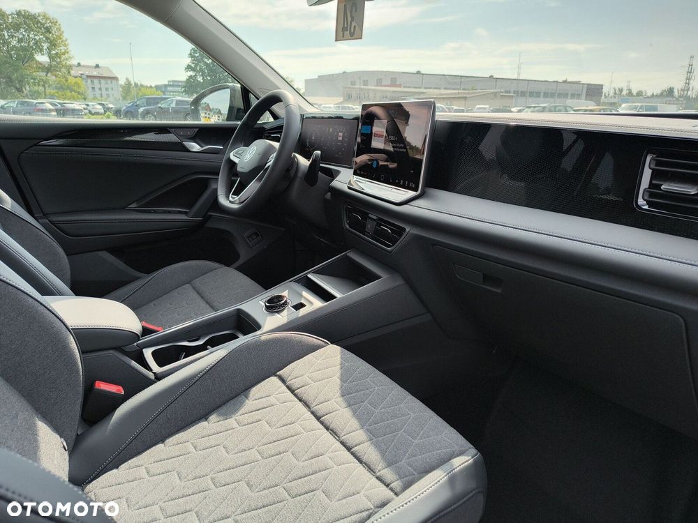 Volkswagen Tiguan - 10