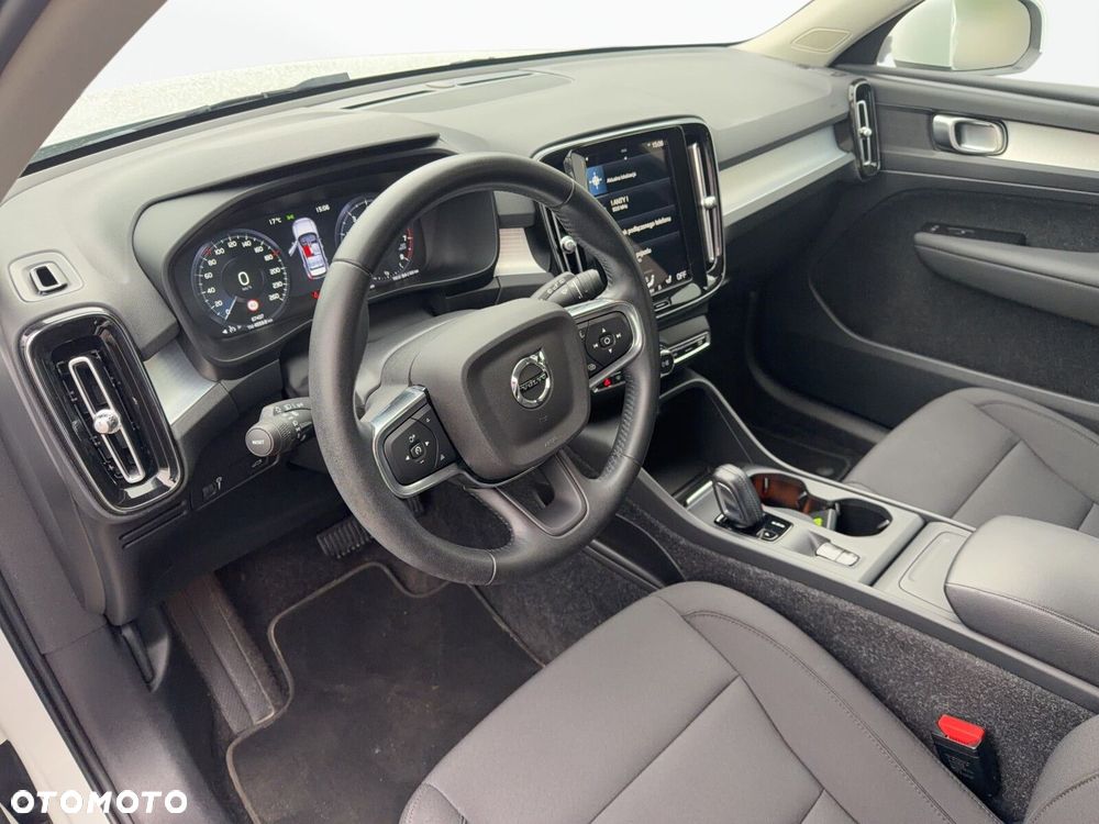 Volvo XC 40 - 9