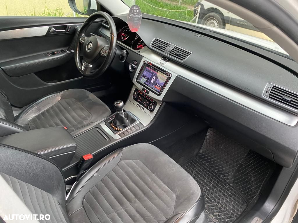 Volkswagen Passat Variant 2.0 TDI BlueMotion Technology Comfortline - 8