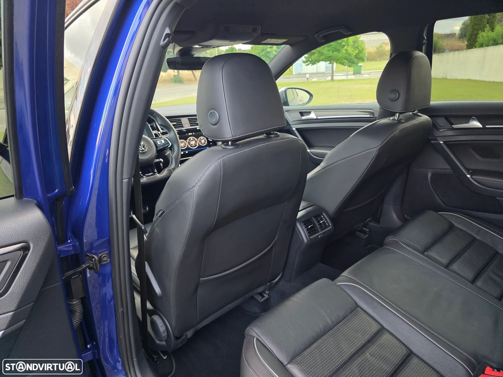 VW Golf 2.0 TSI R DSG - 24